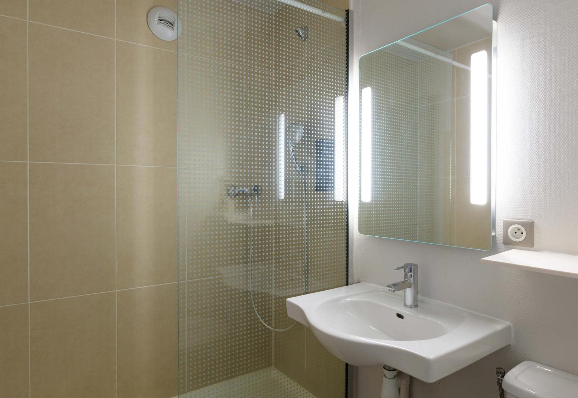 B&B Hotel Pontault Combault Dış mekan fotoğraf